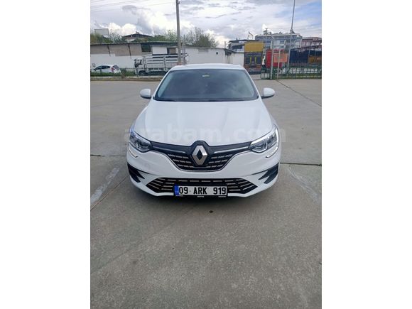 YETKİLİ SERVİS BAKIMLI MEGANE 4