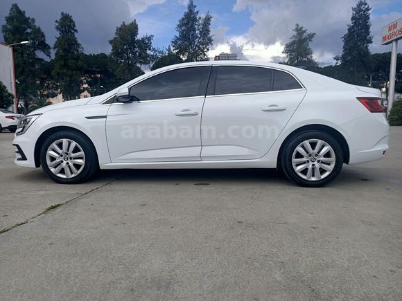 YETKİLİ SERVİS BAKIMLI MEGANE 4