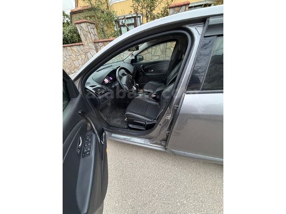 Galeriden Renault Megane 1.5 dCi Expression 2012 Model İzmir