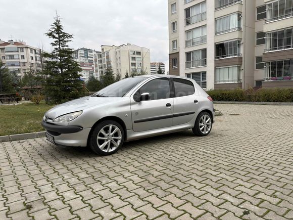 Sahibinden Peugeot 206 1.4 X-Design 2005 Model 