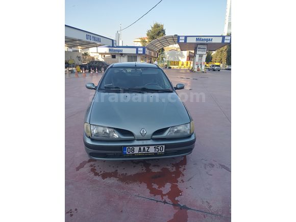Sahibinden Renault Megane 2.0 RXE 1998 Model 