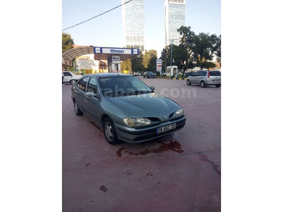 Sahibinden Renault Megane 2.0 RXE 1998 Model 