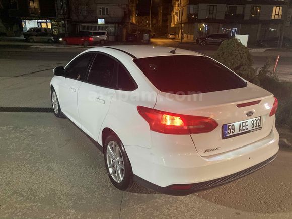 Focus 2015 Trend X Hasar Kayıtsız Değişensiz Temiz Aile Arabası
