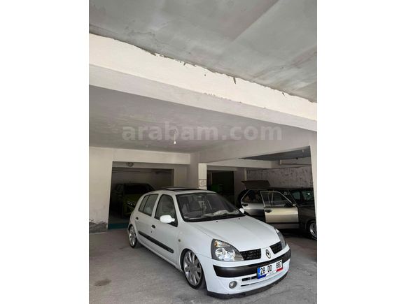 Sahibinden Renault Clio 1.4 Privilege 2002 Model  264.000 km Beyaz