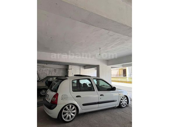 Sahibinden Renault Clio 1.4 Privilege 2002 Model  264.000 km Beyaz