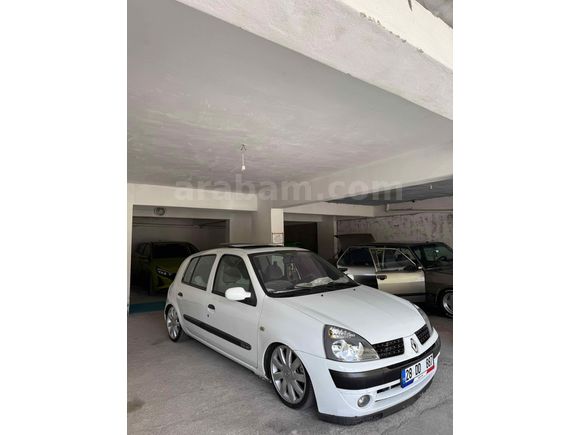 Sahibinden Renault Clio 1.4 Privilege 2002 Model  264.000 km Beyaz