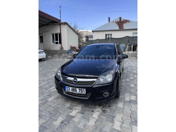 Sahibinden Opel Astra 1.6 Enjoy Plus 2012 Model  155.000 km Siyah