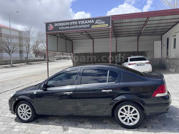 Sahibinden Opel Astra 1.6 Enjoy Plus 2012 Model  155.000 km Siyah