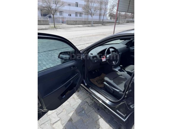 Sahibinden Opel Astra 1.6 Enjoy Plus 2012 Model  155.000 km Siyah
