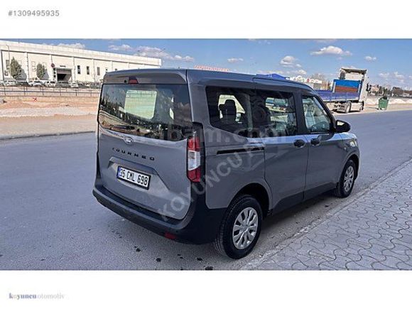 YETKİLİ BAYİDEN 2025 FORD COURIER 1.5 ECOBLUE TREND