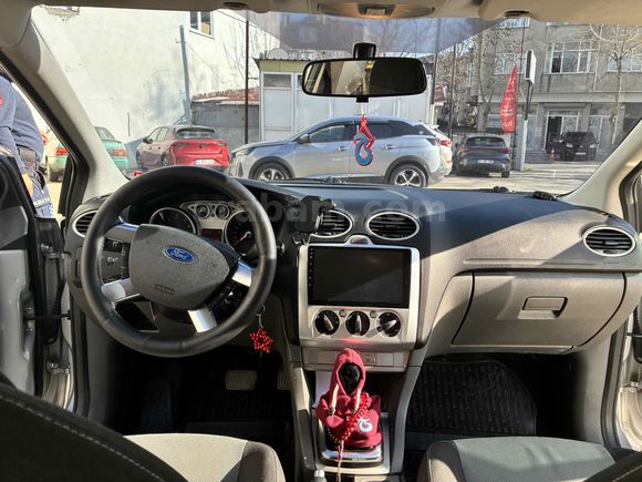 Sahibinden Ford Focus 1.6 Collection 2010 Model Kocaeli