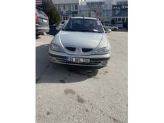 Sahibinden Renault Megane 1.6 Dynamique 2003 Model  255.000 km Gri (Gümüş)
