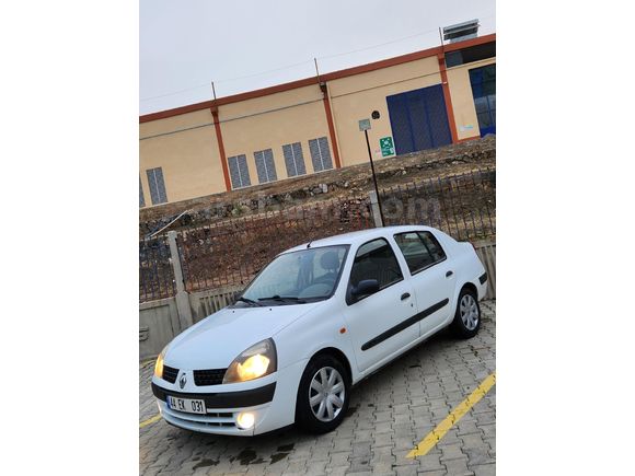Değişensiz Renault Clio 1.4 Authentique 2003 Model