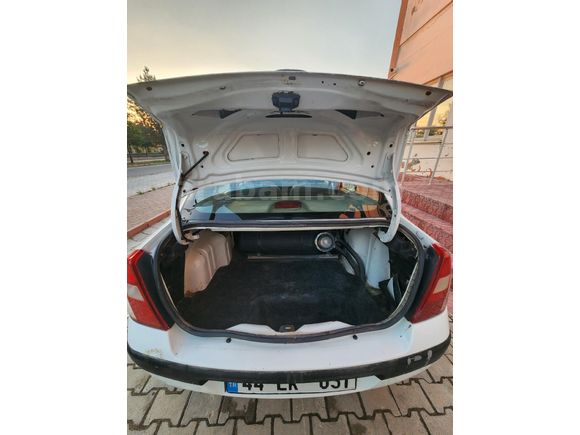 Değişensiz Renault Clio 1.4 Authentique 2003 Model