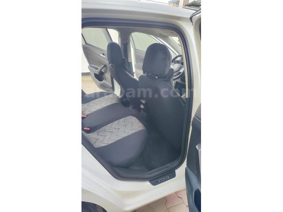 MEMURDAN TEMİZ CAM TAVANLI POLO