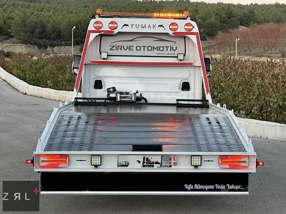 ZRL MOTORS// 2016 - İVECO DAİLY - HATASIZ - ORJİNAL KAMYONET