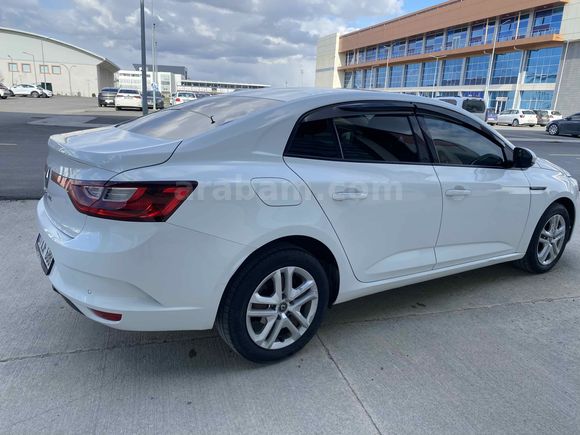 Sahibinden Renault Megane 1.3 TCe Joy 2020 Model 