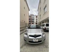 Sahibinden Toyota Yaris 1.33 Terra Sporty 2011 Model Karaman 82.000 km Gri (metalik)