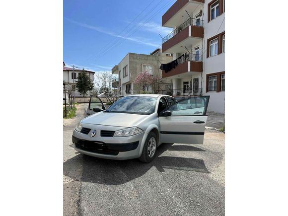 Sahibinden Renault Megane 1.6 Authentique 2004 Model 