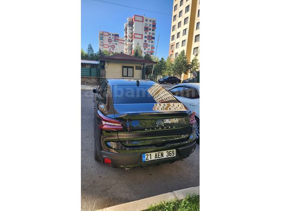 İlk sahibi kamu personelinden Citroen C4 X 1.2 PureTech Shine 2023 Model 