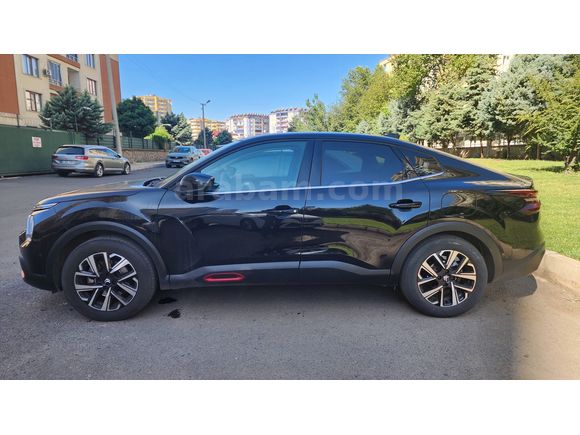 İlk sahibi kamu personelinden Citroen C4 X 1.2 PureTech Shine 2023 Model 