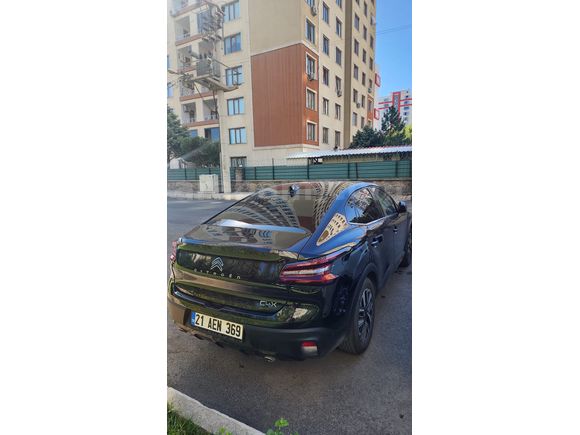 İlk sahibi kamu personelinden Citroen C4 X 1.2 PureTech Shine 2023 Model 