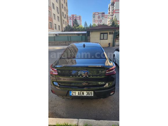 İlk sahibi kamu personelinden Citroen C4 X 1.2 PureTech Shine 2023 Model 