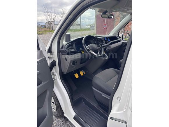 Sahibinden Volkswagen Transporter 2.0 TDI Camlı Van 2023 Model 