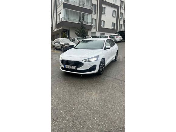 Sahibinden Ford Focus 1.0 EcoBoost Titanium Stil 2023 Model Ankara 60.000 km Beyaz