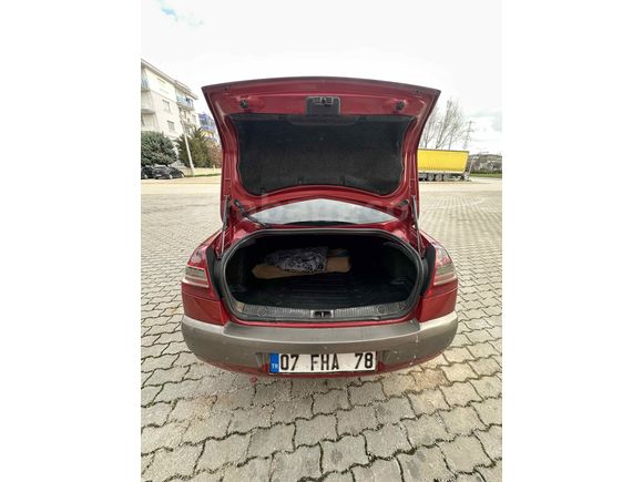 Sahibinden değişensin Renault Megane 1.5 dCi Expression 2006 Model  110 luk 