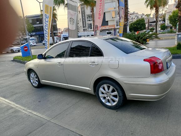 Sahibinden Toyota Avensis 2.0 Elegant 2006 Model