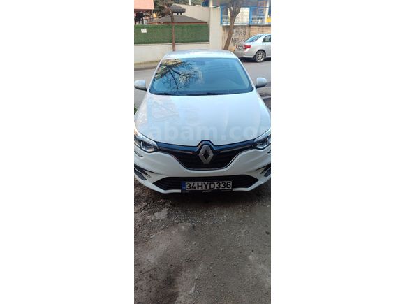 Sahibinden Renault Megane 1.3 TCe Touch 2023 Model  52.000 km Beyaz