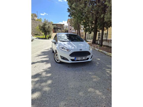 Sahibinden Ford Fiesta 1.5 TDCi Titanium X ışık paket 2015 Model düşük km