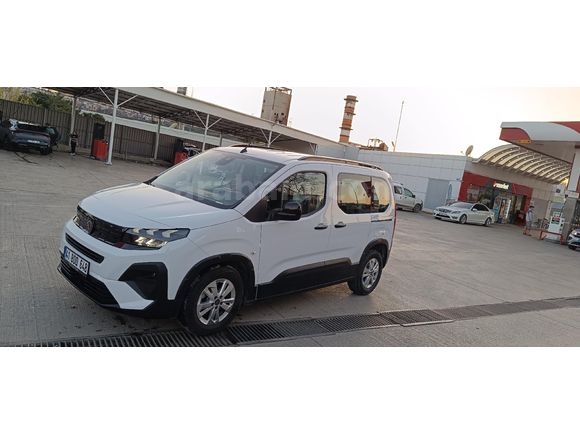 Sahibinden Peugeot Rifter 1.5 BlueHDI Allure 2025 Model Kocaeli