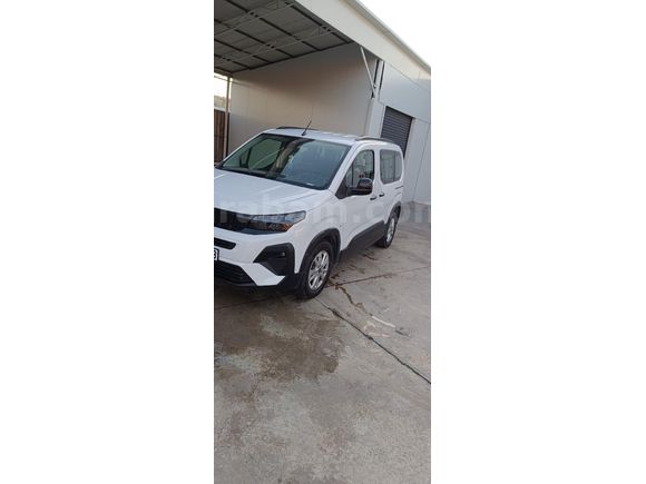 Sahibinden Peugeot Rifter 1.5 BlueHDI Allure 2025 Model Kocaeli