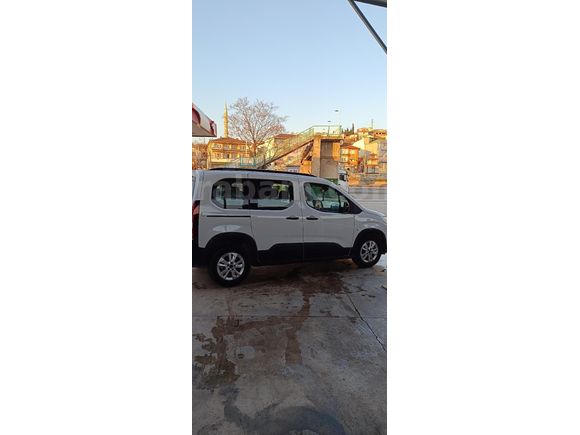 Sahibinden Peugeot Rifter 1.5 BlueHDI Allure 2025 Model Kocaeli
