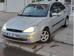 Sahibinden Ford Focus 1.6 Ghia 2001 Model 