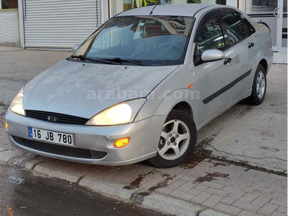 Sahibinden Ford Focus 1.6 Ghia 2001 Model 