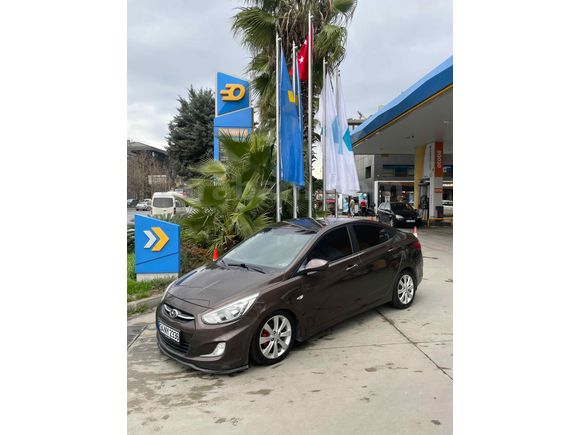 Sahibinden Hyundai Accent Blue 1.6 CRDI Mode Plus 2015 Model 