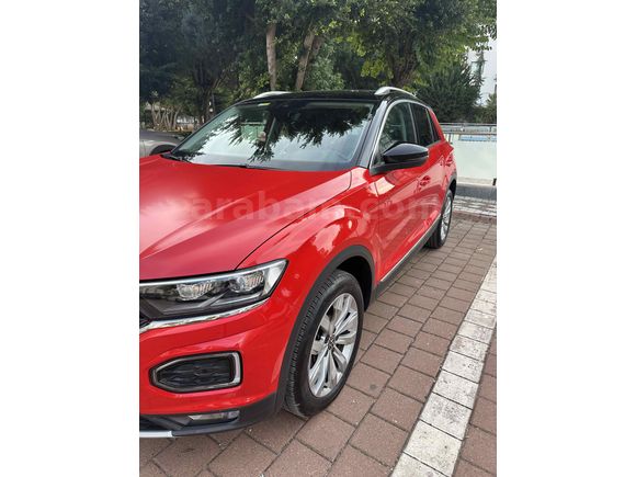 İLK SAHİBİNDEN,SIFIR AYARINDA...ÇİFT RENK Volkswagen T-Roc 1.5 TSI Highline 2021 Model 
