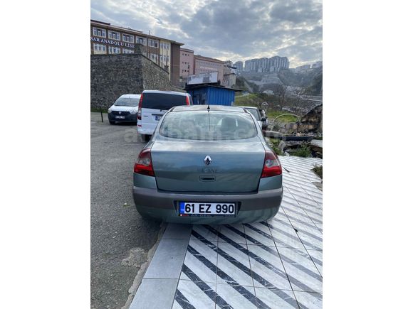 Sahibinden Renault Megane 1.5 dCi Dynamique 2005 Model değişen yok orijinal motor yapılmış (05368545820 