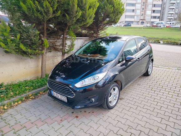 Sahibinden Ford Fiesta 1.4 Titanium 2013 Model