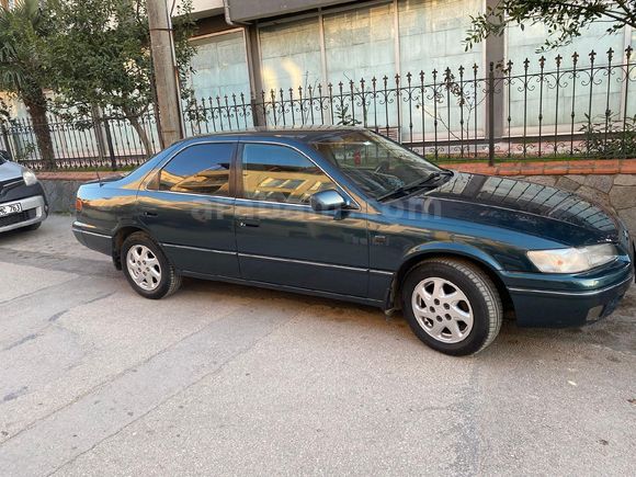 Sahibinden Toyota Camry 2.2 GL 1998 Model  357.500 km Yeşil