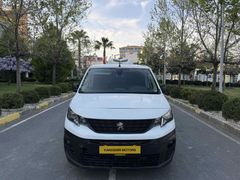 Galeriden Peugeot Partner 1.5 BlueHDI Comfort 2021 Model  maxsi  firiğolu 