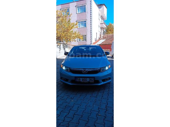 Sahibinden Honda Civic 1.6i VTEC ECO Elegance 2012 Model