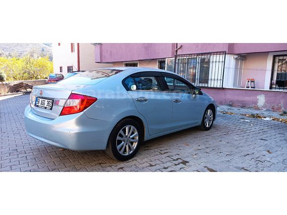 Sahibinden Honda Civic 1.6i VTEC ECO Elegance 2012 Model