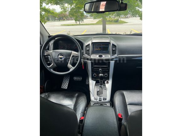 Full Chevrolet Captiva 2.0 D LTZ 2012 Model 