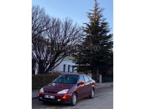 Sahibinden Ford Focus 2.0 Ghia 2001 Model