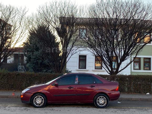 Sahibinden Ford Focus 2.0 Ghia 2001 Model