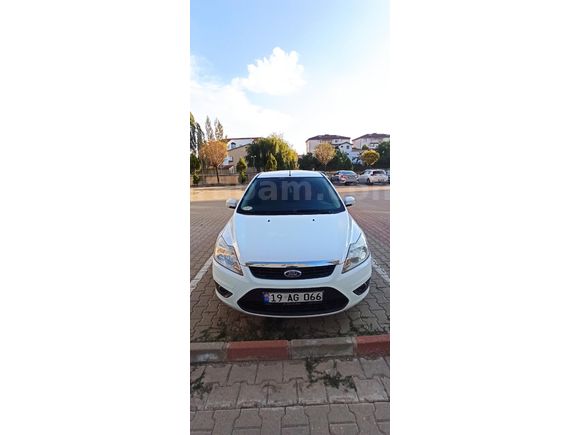 Sahibinden Ford Focus 1.6 Comfort 2011 Model Yozgat 186.000 km Beyaz
